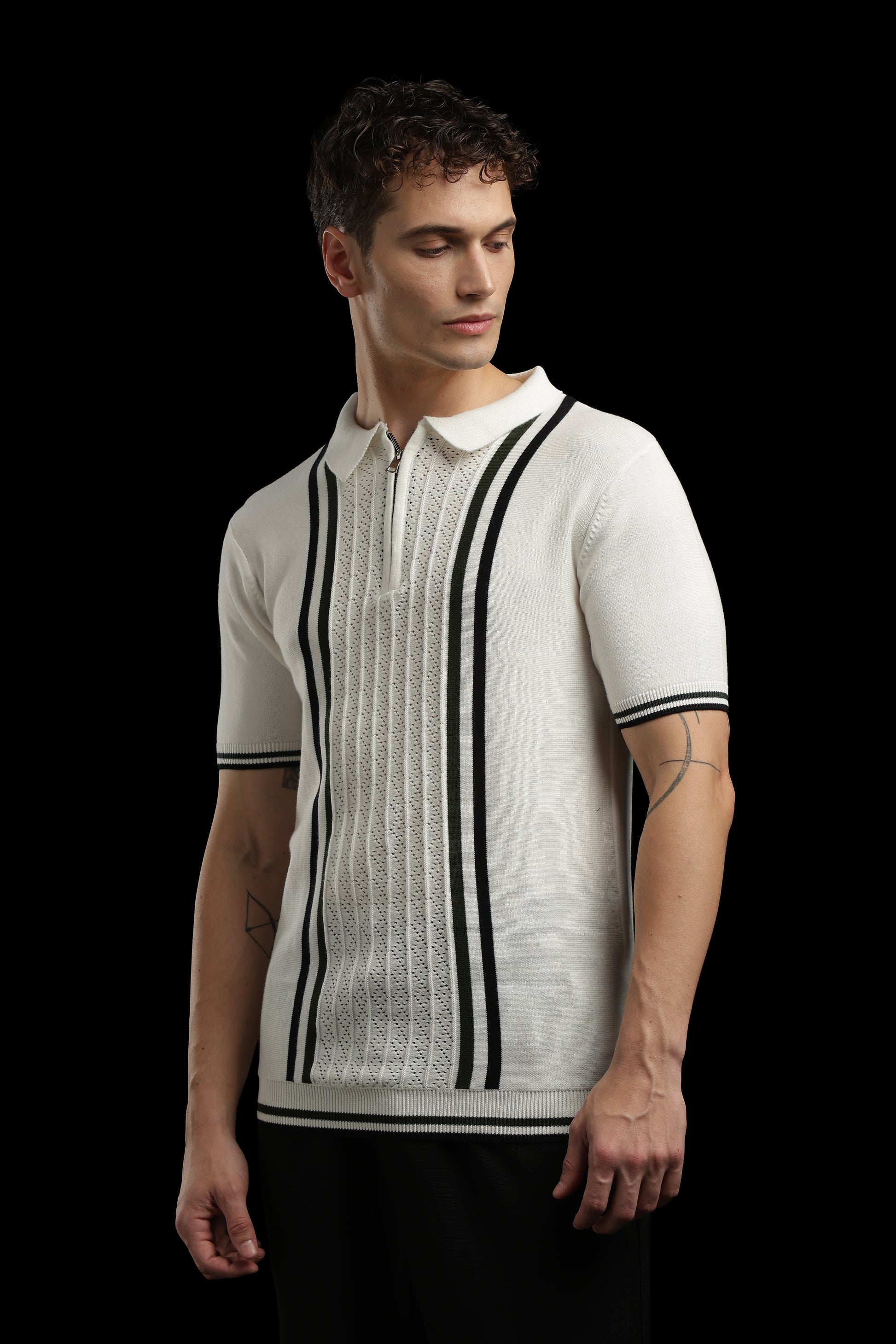 Men’s Ivory Contrast-Stripe Textured Knit Zip Polo T-Shirt