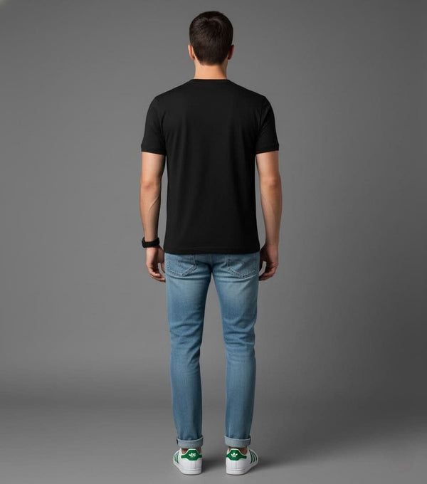 Men’s Outlaws Christmas printed T-shirt made of 100% cotton featuring festive holiday designs for casual wear.