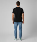 Men’s Outlaws Christmas printed T-shirt made of 100% cotton with festive holiday design, casual casual wear.