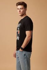 Men’s Outlaws Fashion printed T-shirt made of 100% cotton, casual wear with a bold graphic design and regular fit.