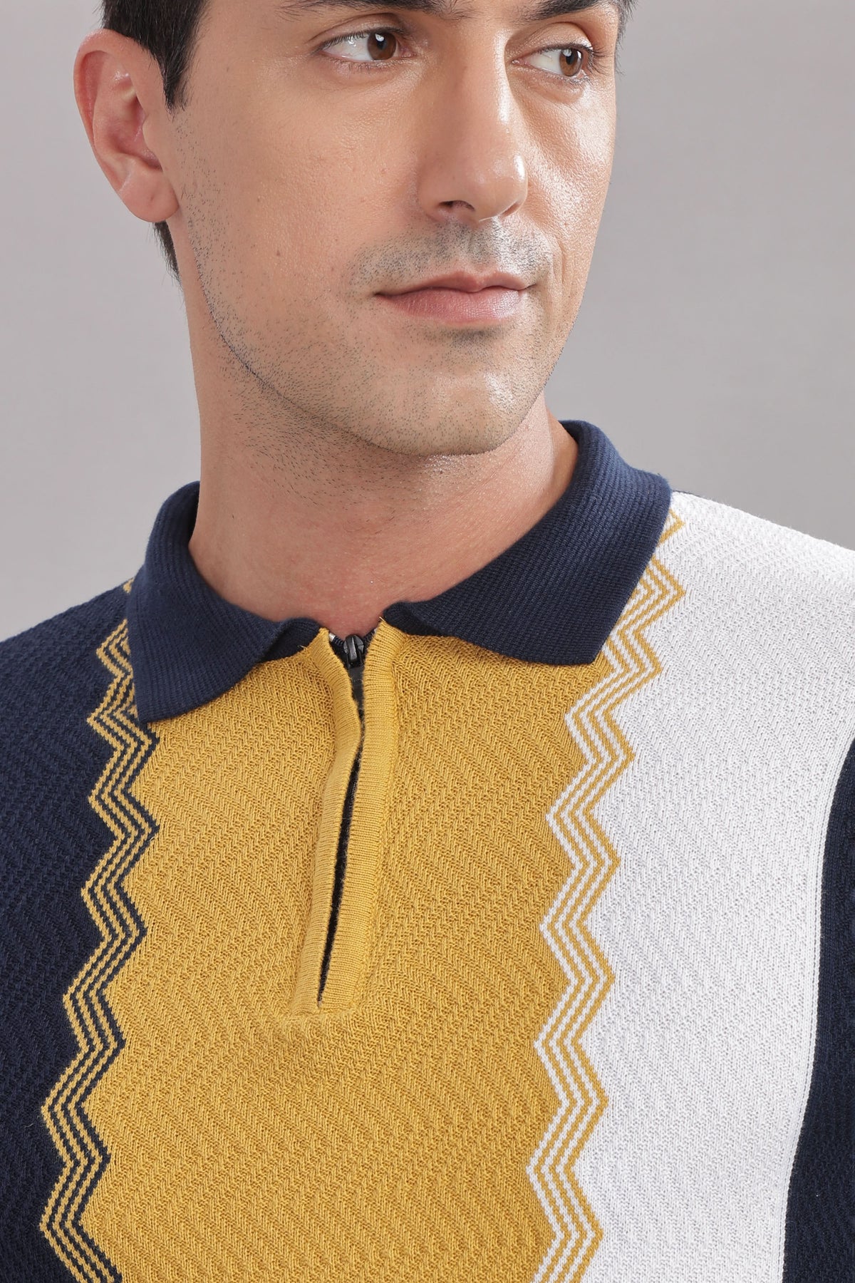 Men's vertical stripe polo t-shirt by Outlaws Fashion, made of 100% cotton, casual wear with classic style and comfortable fit.