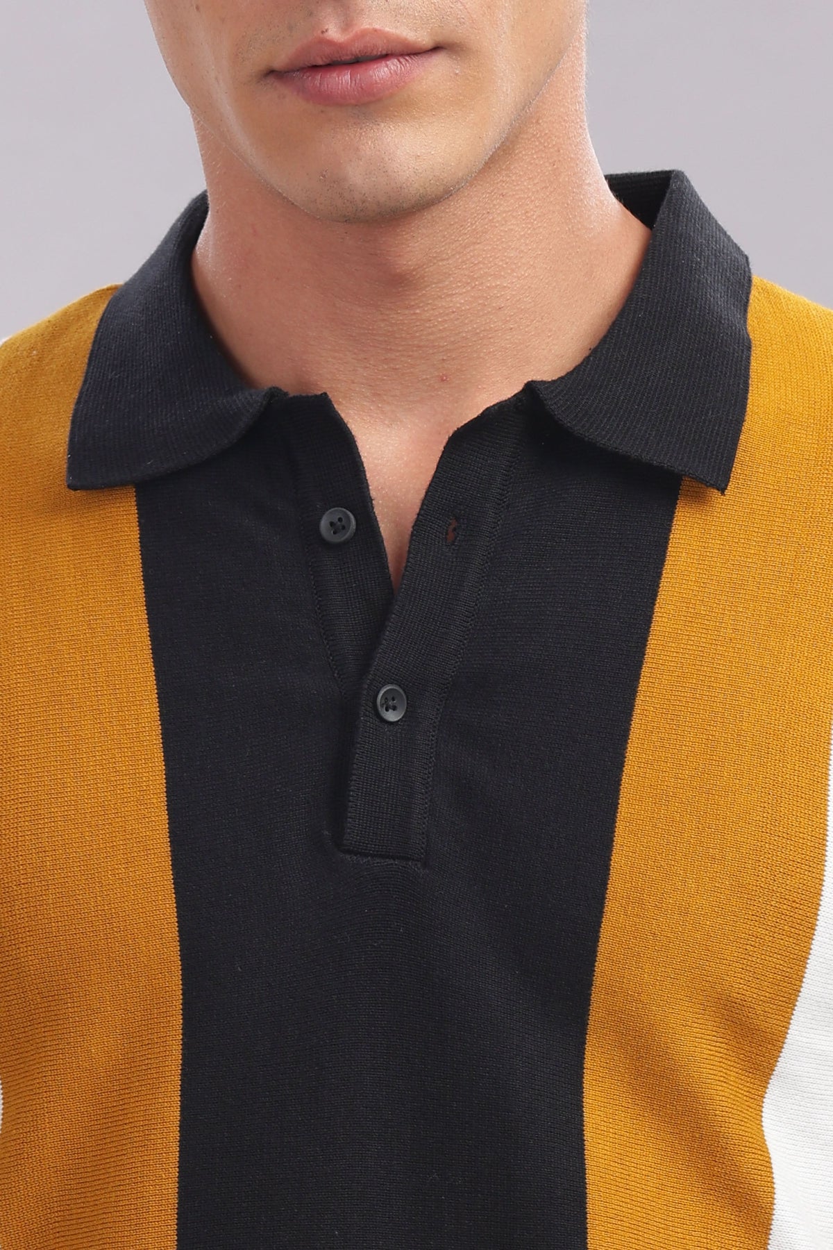 Men's vertical stripe polo shirt by Outlaws Fashion, made of 100% cotton, casual wear with a classic style and comfortable fit.