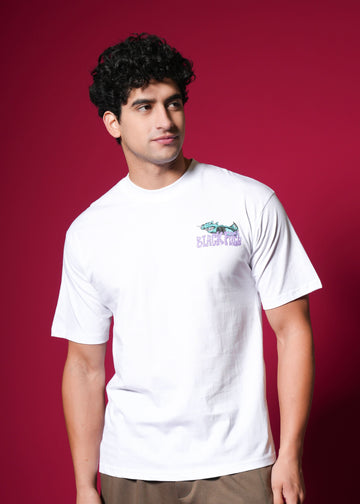 Outlaws White Oversized T-Shirt made of 100% cotton, featuring a relaxed streetwear style with bold fit and minimal branding.
