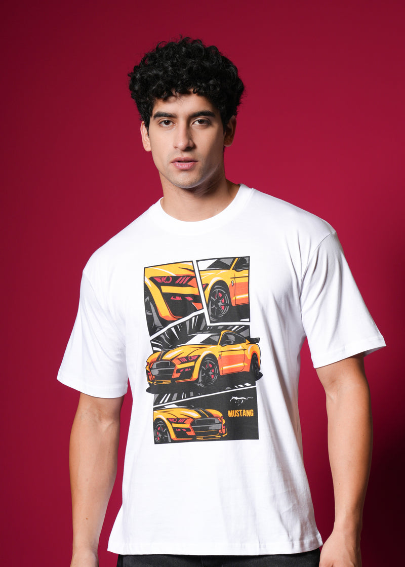 Outlaws White Oversized T-Shirt made of 100% cotton, featuring a streetwear style with a relaxed fit and bold graphic design.