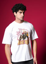 White oversized T-shirt from Outlaws Fashion featuring a 100% cotton streetwear design and relaxed fit.