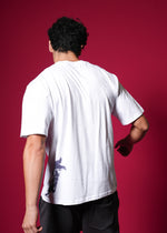 Outlaws white oversized cotton T-shirt with streetwear style, featuring a relaxed fit and casual design.