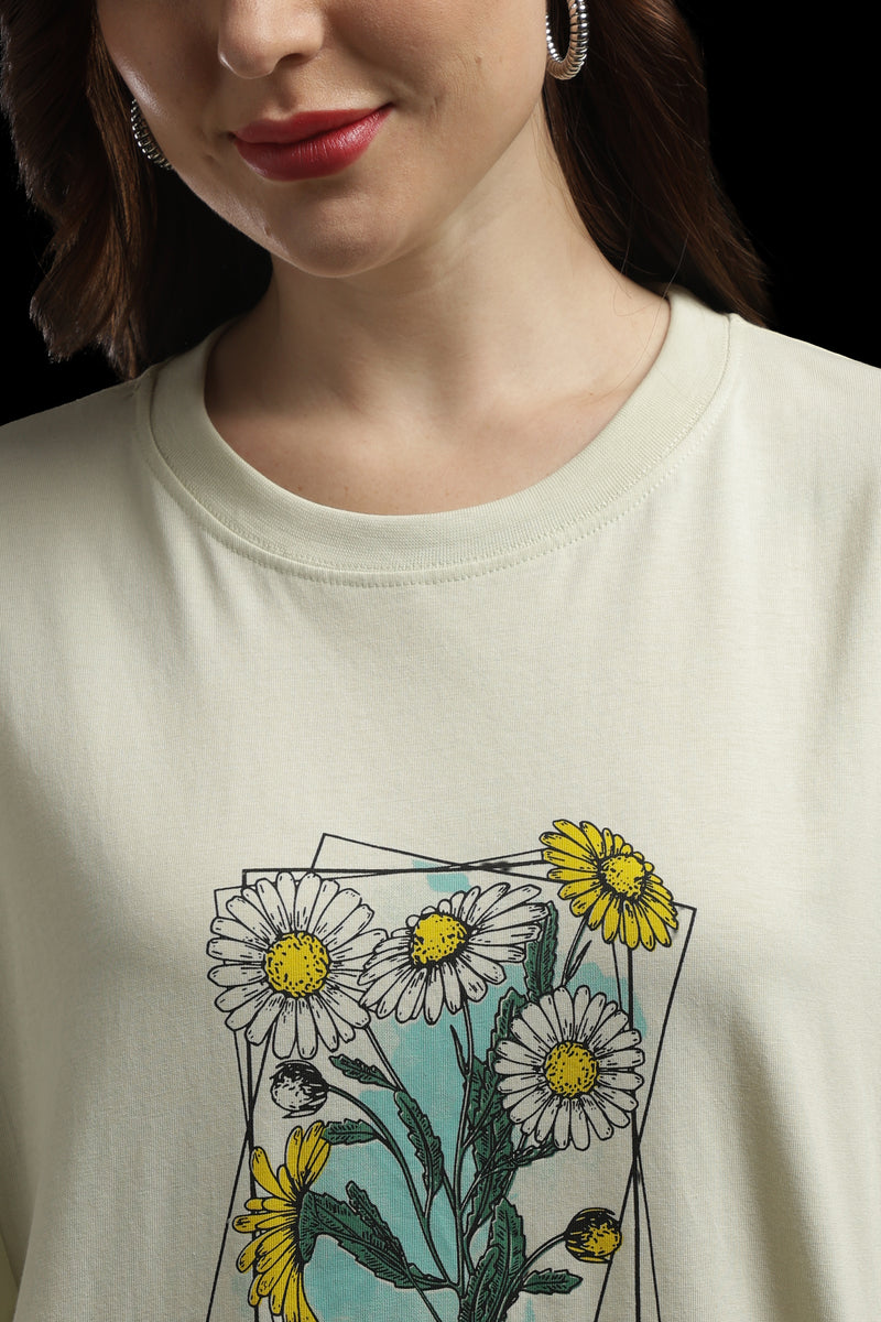 Outlaws Women Oversized Printed T Shirt - Floral Graphic Cream Cotton Tee