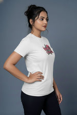 printed t shirt women white confident casual style